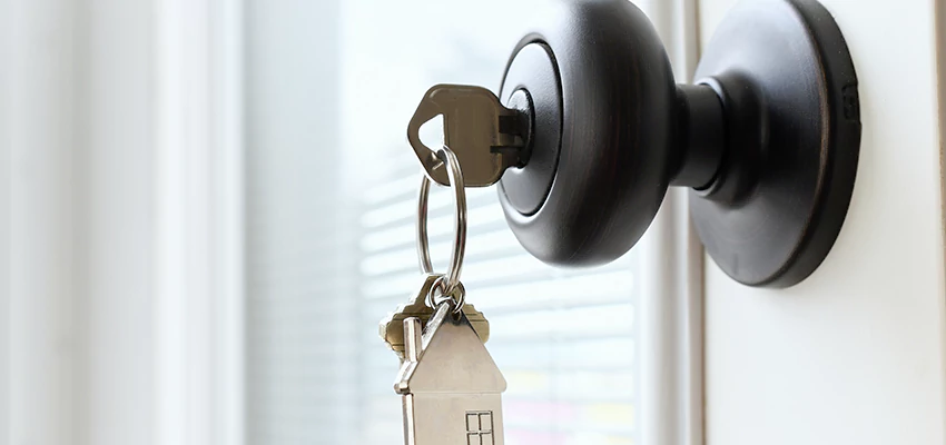 Bifold Door Knob Replacement in Ojai, California